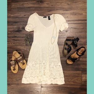 VS Moda Crochet Dress 🌺